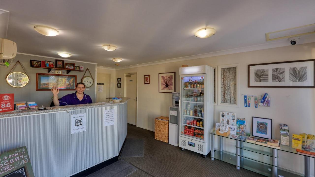 Country Roads Motor Inn Goondiwindi Esterno foto