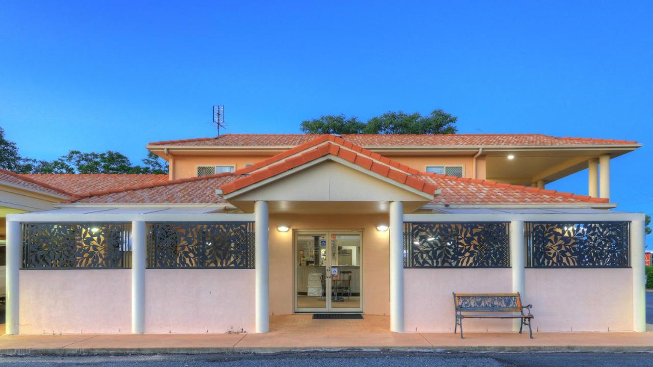 Country Roads Motor Inn Goondiwindi Esterno foto